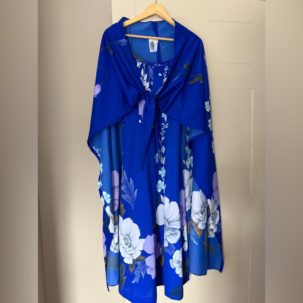 Vintage 1960s-70s Hawaiian Malihini Hawaii Designer’s Collection Dress & Cape